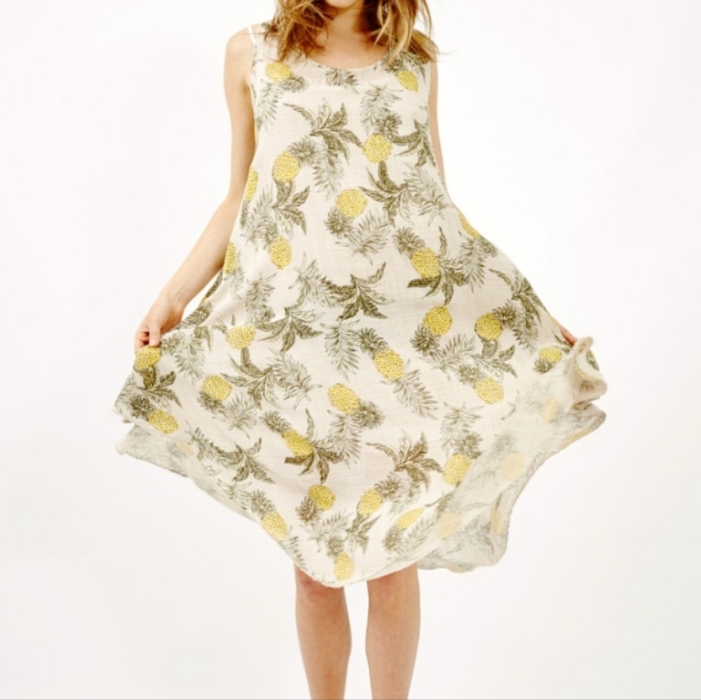Made In Italy Flared Sleeveless Pineapple Print Dress